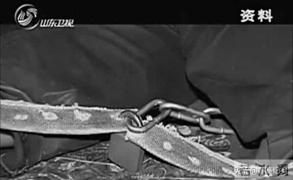 铁链女事件来龙去脉