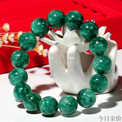 石榴石黄金珠手串图片