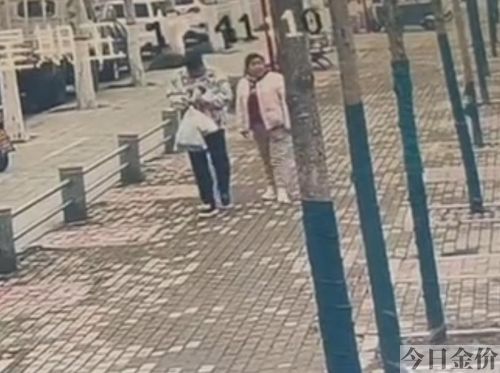 黄金长命锁