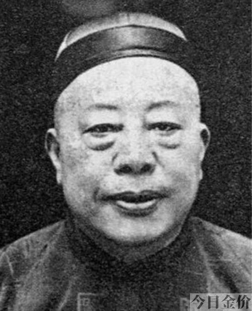 黄金荣图片
