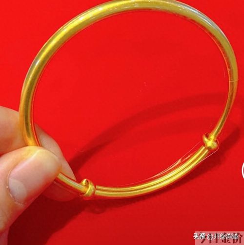 黄金手镯在哪里买比较好