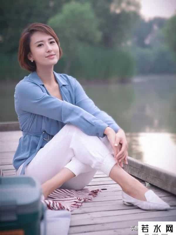 沃源集团,与央视美女张蕾“亲密”合影的二男人，都是“老公”？且听她说
