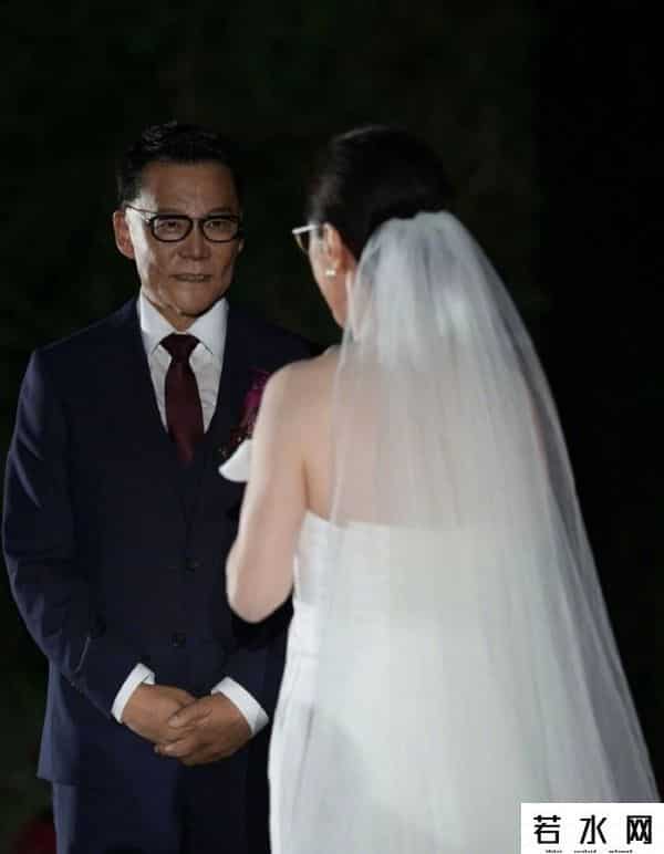 当当网市值,俞渝也没想到，刚离婚2年，李国庆就娶了40年前的“白月光”