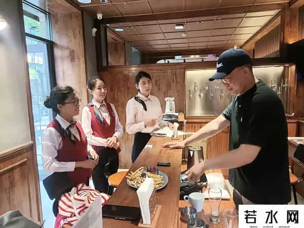 银行国庆节上班吗-