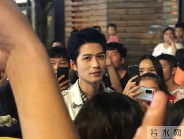 疑陈学冬女友曝光