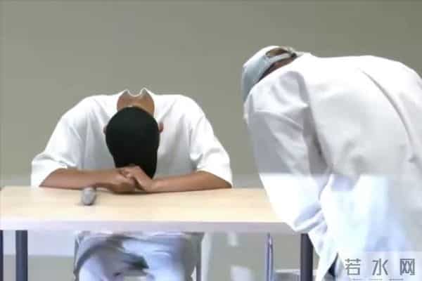 汪东城掉水里有人救是什么梗