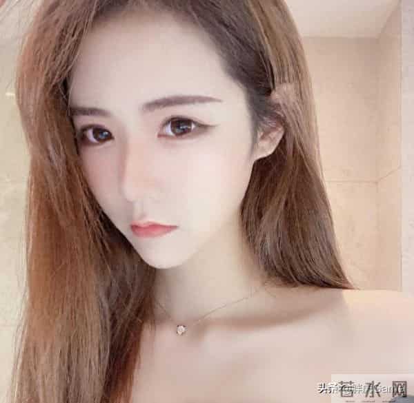 直播间封号智勋照片原图