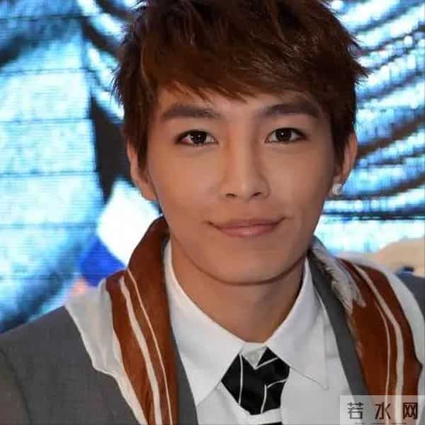 汪东城掉水里有人救是什么梗