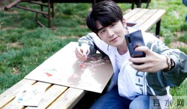 张新成艺考成绩神话