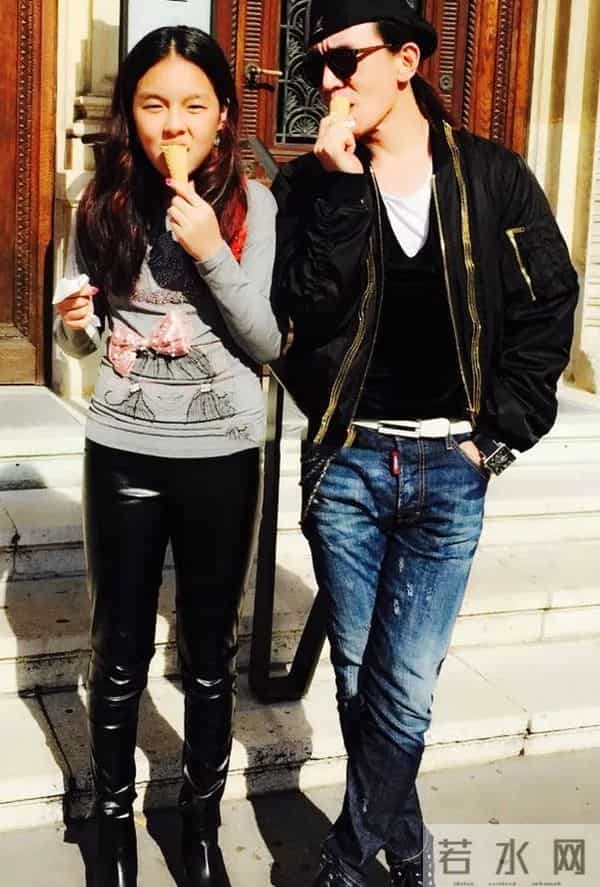 春晚导演哈文的父亲