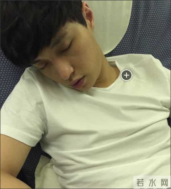 张艺兴突然晕倒