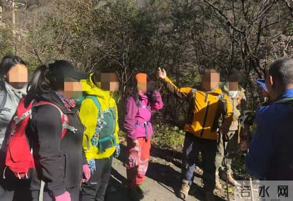 带我到山顶下载