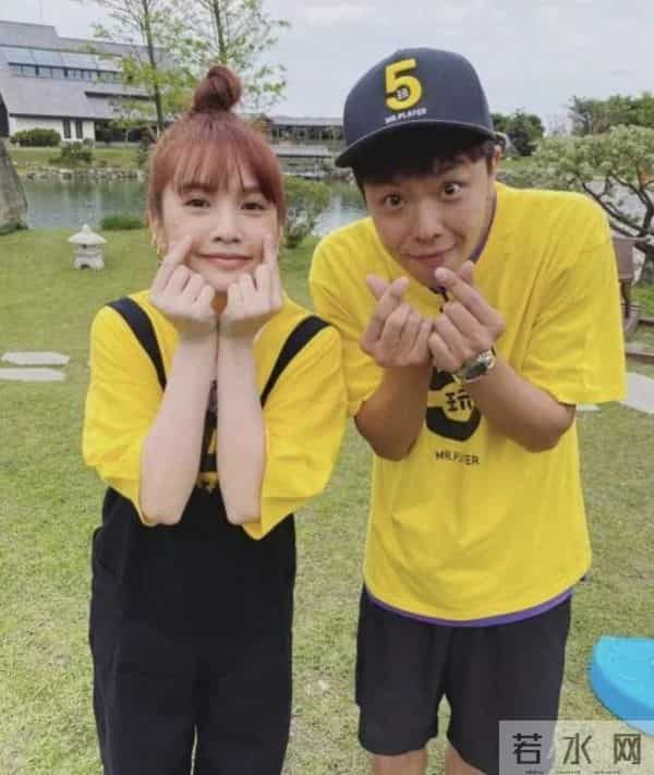 罗志祥现身黄鸿升灵堂