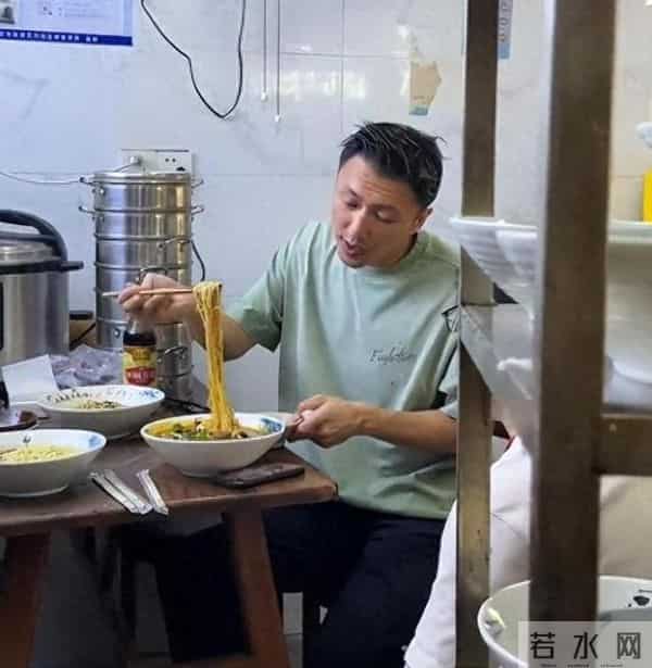 黄旭熙个人资料