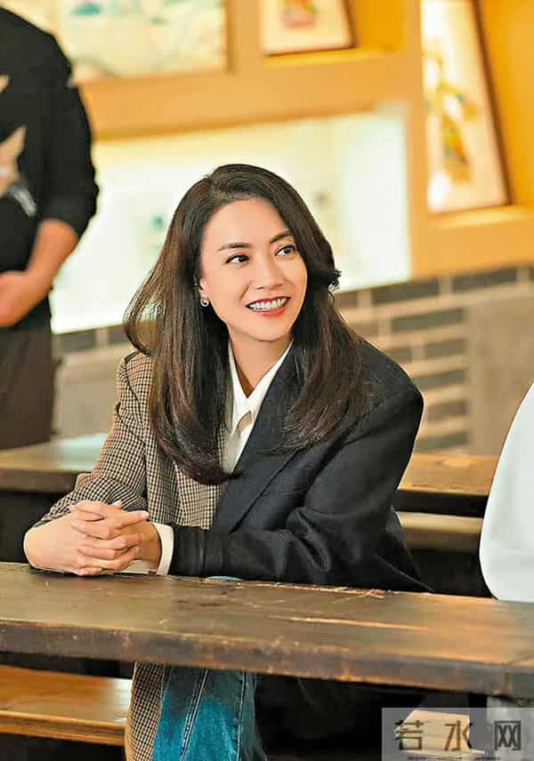 梁咏琪蛋糕事件始末