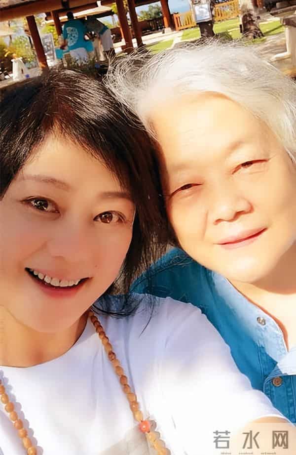 何静第一任老公