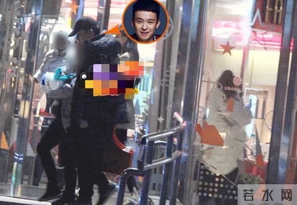 董子健假笑男孩