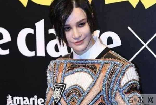 蒋佳恩到底出了什么事