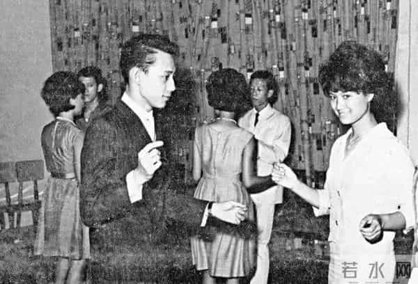 梁咏琪蛋糕事件始末