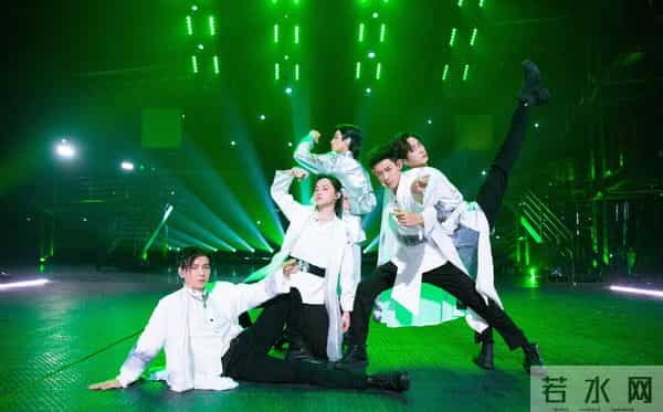 热狗为什么退出披荆斩棘的哥哥