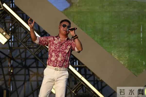 李玉刚水墨丹青