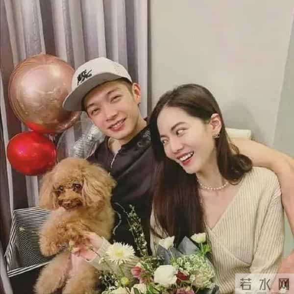 汪东城掉水里有人救是什么梗