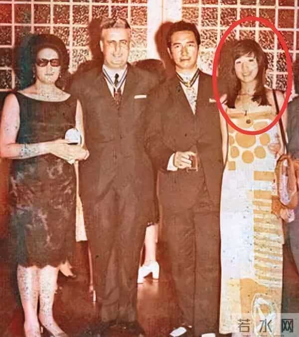 何超英为什么会疯掉