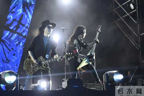 李玉刚水墨丹青