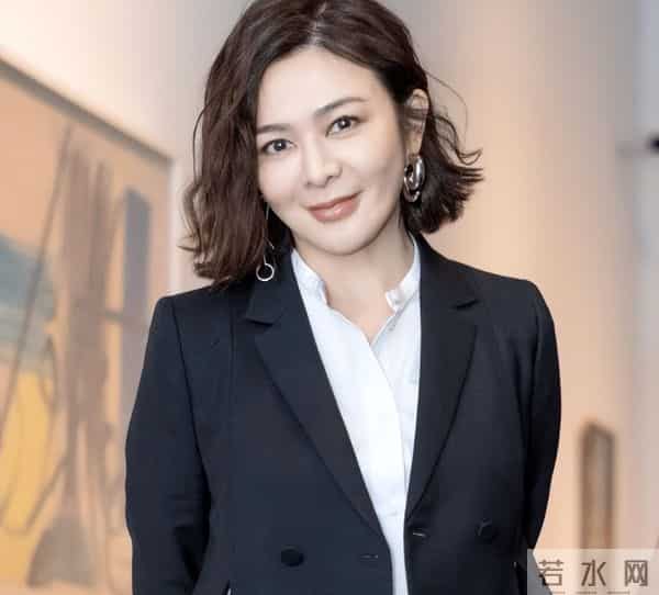 刘銮雄怎么玩关之琳的