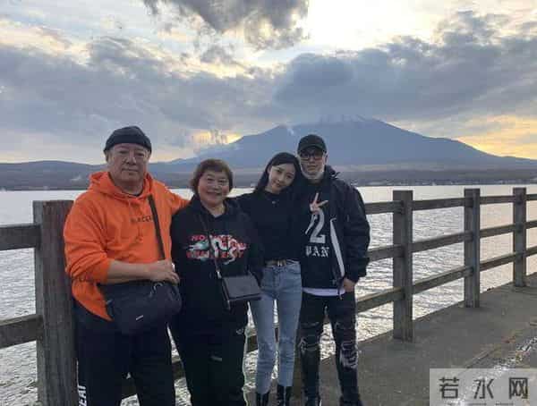 潘玮柏方否认老婆曾参加训练营