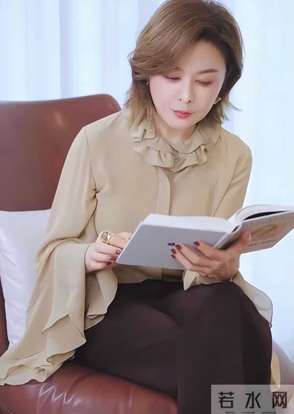 刘銮雄怎么玩关之琳的