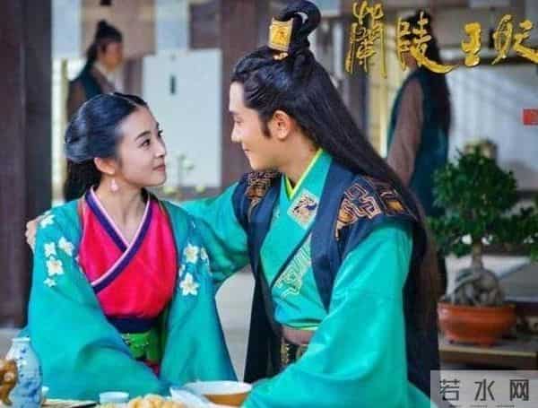 张含韵否认与彭冠英恋情