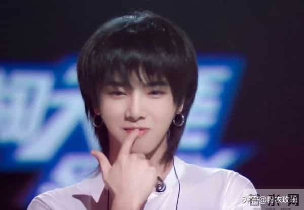 万芙伽有去看过华晨宇