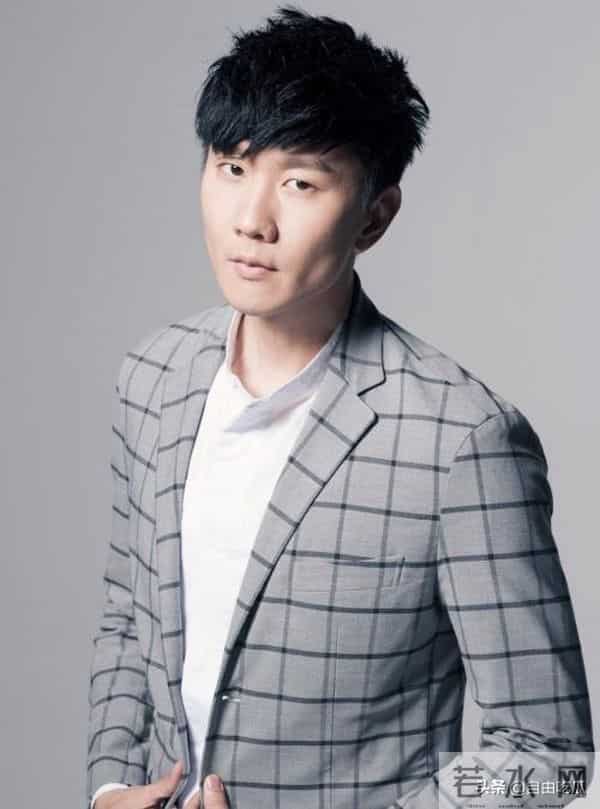 吴亦凡在狱中供出赵薇猛料