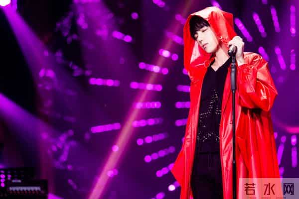 华晨宇 山海-《歌手》2018华晨宇改编《山海》追求音乐平衡