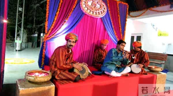 印度火车-这辆印度火车绝对改变你对印度脏乱差的印象,160000车票考虑下吧