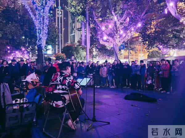 廖敏杰-街头歌手在直播间