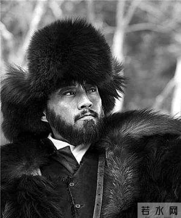 杨子荣简介-智取威虎山的杨子荣,真实的结局如何?因为一张照片,解开了身世