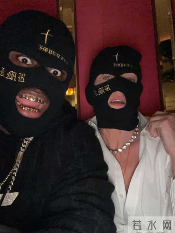 本能莎朗斯通-63岁莎朗·斯通约会25岁说唱歌手,《本能》女星开心,又一麦当娜