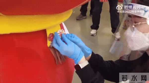 冰墩墩雪容融都下班了