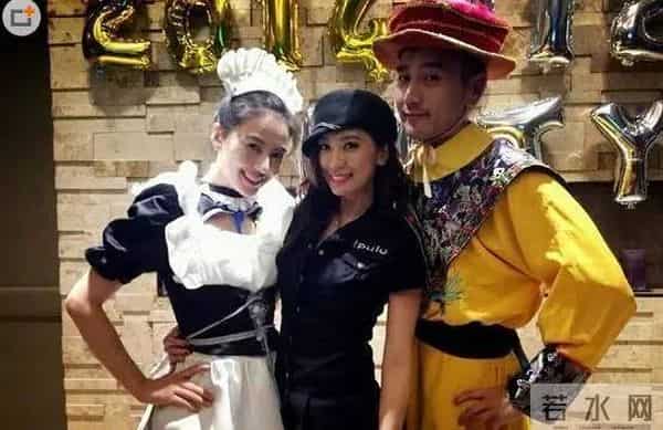 高圆圆看望贾静雯