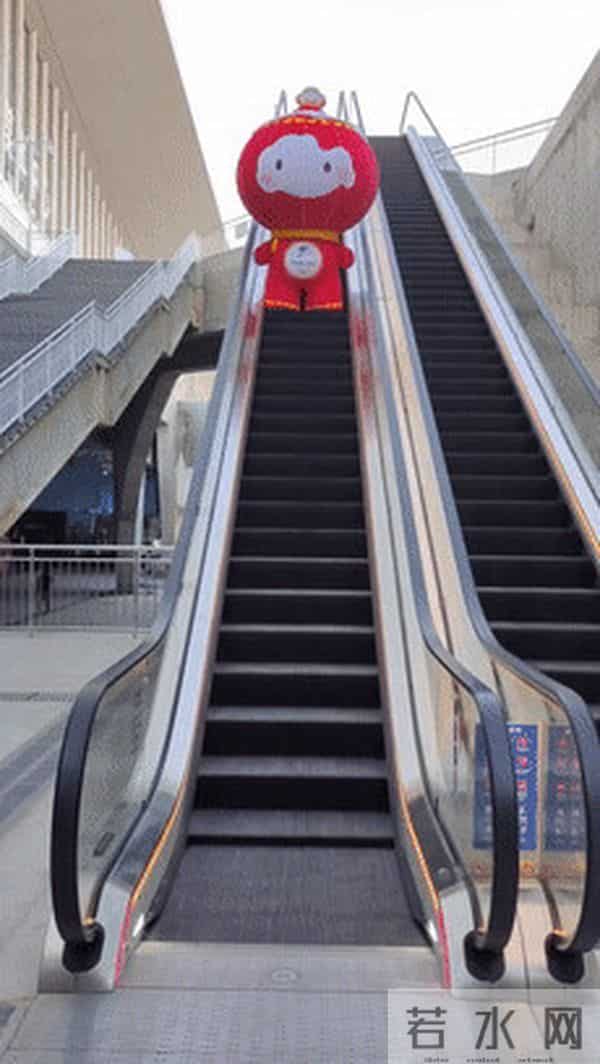 冰墩墩雪容融都下班了