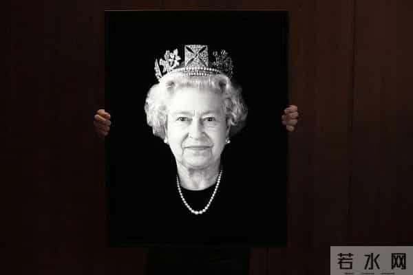 查尔斯二世-伊丽莎白二世去世,查尔斯成为英国国王