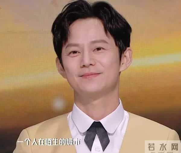 周冬雨王一博用歌声唤醒苏绣