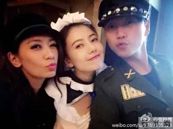 高圆圆看望贾静雯