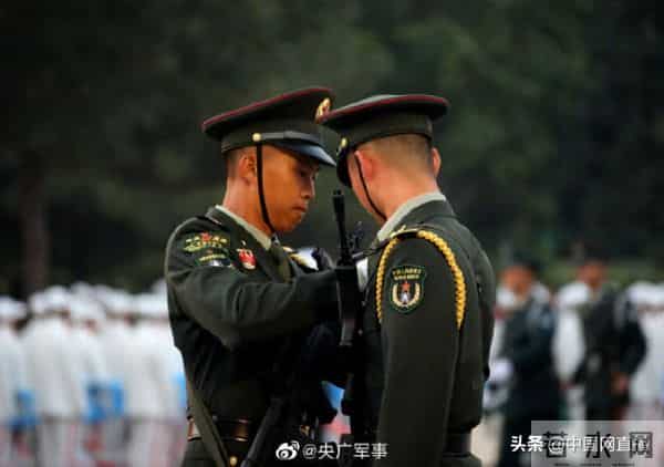 受阅官兵集结完毕