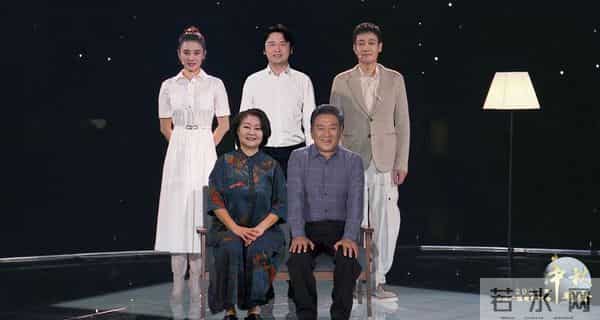 周冬雨王一博用歌声唤醒苏绣