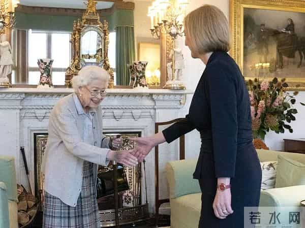 查尔斯二世-伊丽莎白二世去世,查尔斯成为英国国王