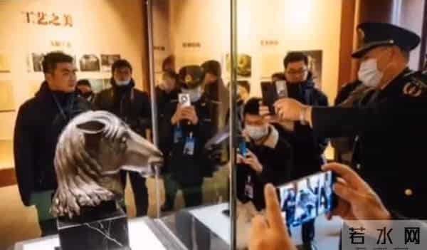 马首流失160年后回归圆明园