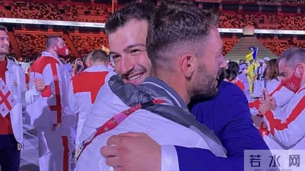 分散多年的叙利亚兄弟在奥运会重逢